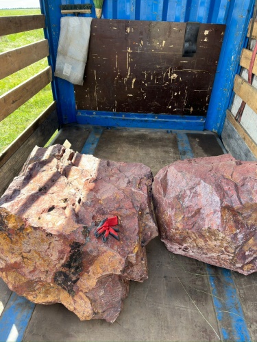 Ландшафтные глыбы красно-фиолетовые 200-1000 килограмм купить в Пензе