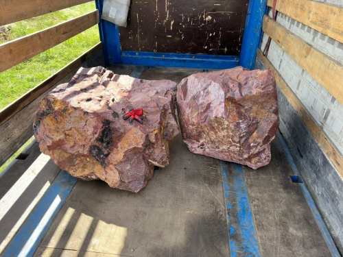 Ландшафтные глыбы красно-фиолетовые 200-1000 килограмм купить в Пензе