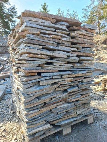 Плитняк златолит серебристый для цоколя, отмостки купить в Пензе