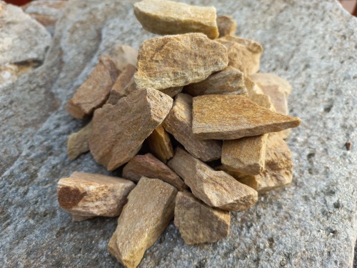 Златолит жёлтый декоративная каменная крошка купить в Пензе