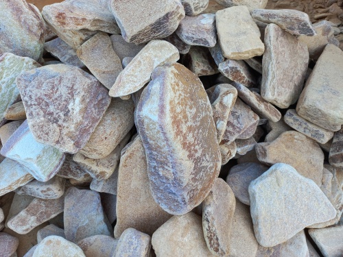 Златолит жёлтый, жёлто-зелёный глыбки и валуны для ланшафтного дизайна купить в Пензе