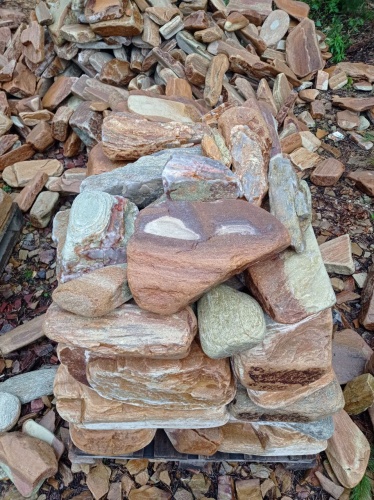 Златолит жёлтый, жёлто-зелёный глыбки и валуны для ланшафтного дизайна купить в Пензе