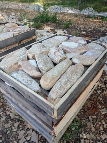 Златолит жёлтый, жёлто-зелёный глыбки и валуны для ланшафтного дизайна купить в Пензе