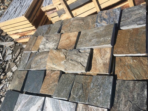 Плитка пилёная златолит Уральский для цоколя, отмостки купить в Пензе