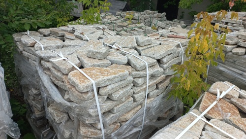 Гранитный плитняк галтованный для парковки купить в Пензе