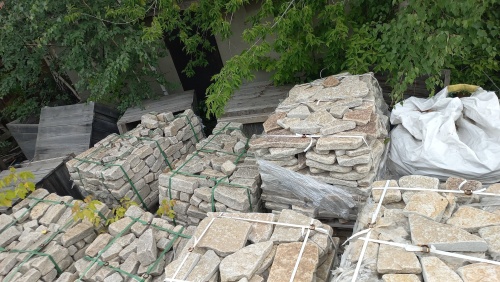 Гранитный плитняк галтованный для парковки купить в Пензе