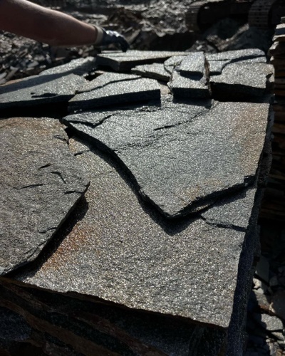 Плитняк златолит серебристый для фасада купить в Пензе