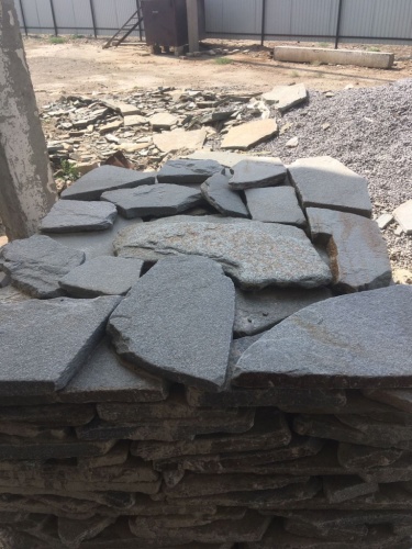 Златолит серебристый галтованный для лестниц купить в Пензе